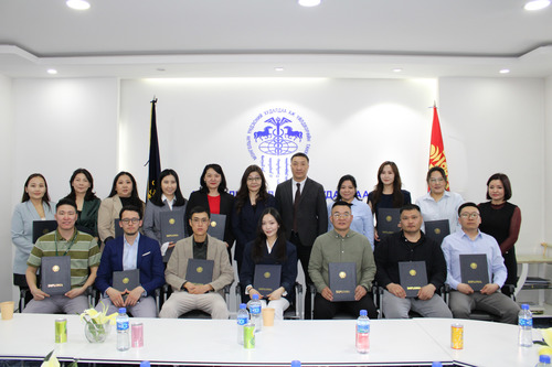 ГАДААД ХУДАЛДААНЫ САЛБАРЫН ЭЭЛЖИТ МЭРГЭЖИЛТНҮҮД ТӨГСӨЛТӨӨ ХИЙЛЭЭ